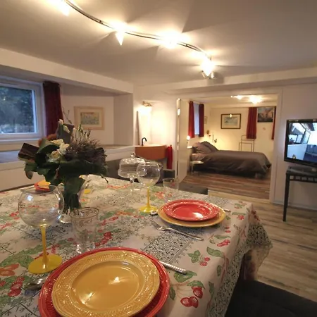 住宿加早餐酒店 Confort Et Calme A 3*